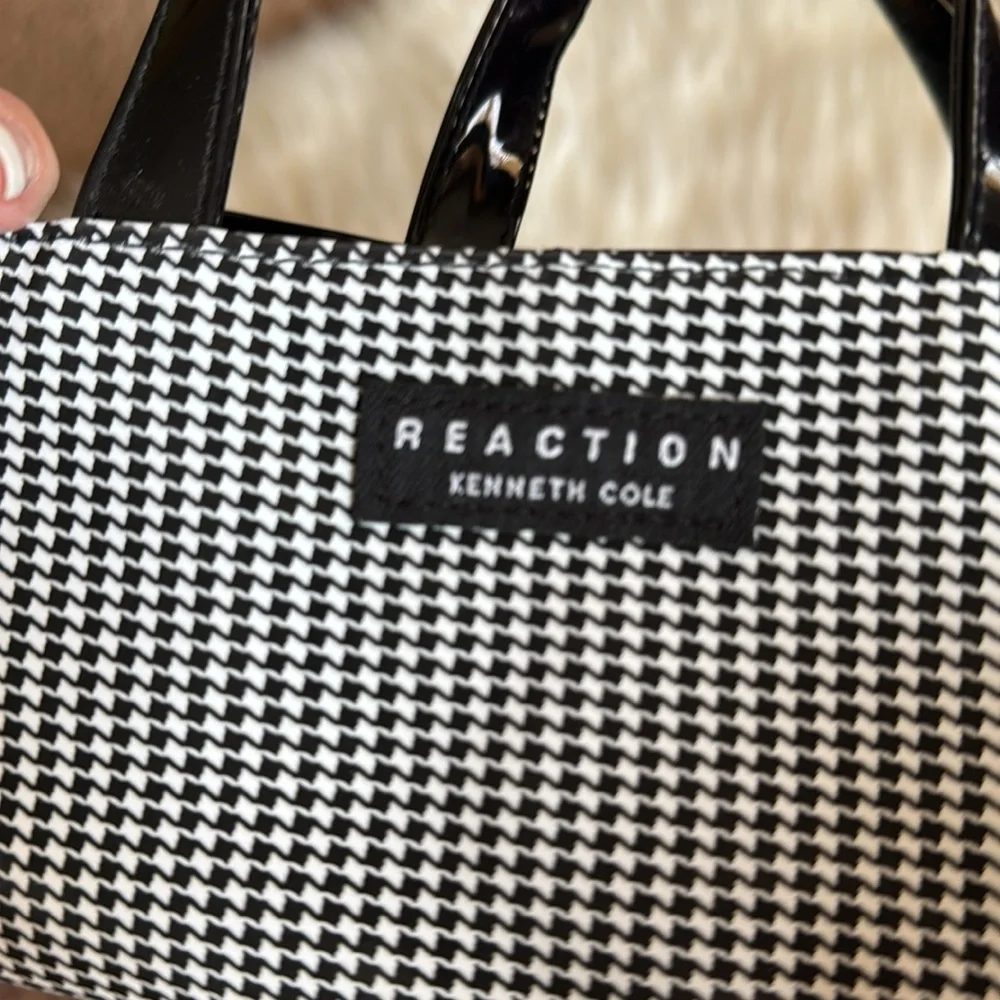 324.  Kenneth Cole Reaction Black and White Houndstooth Bag - small - Picture 4 of 8